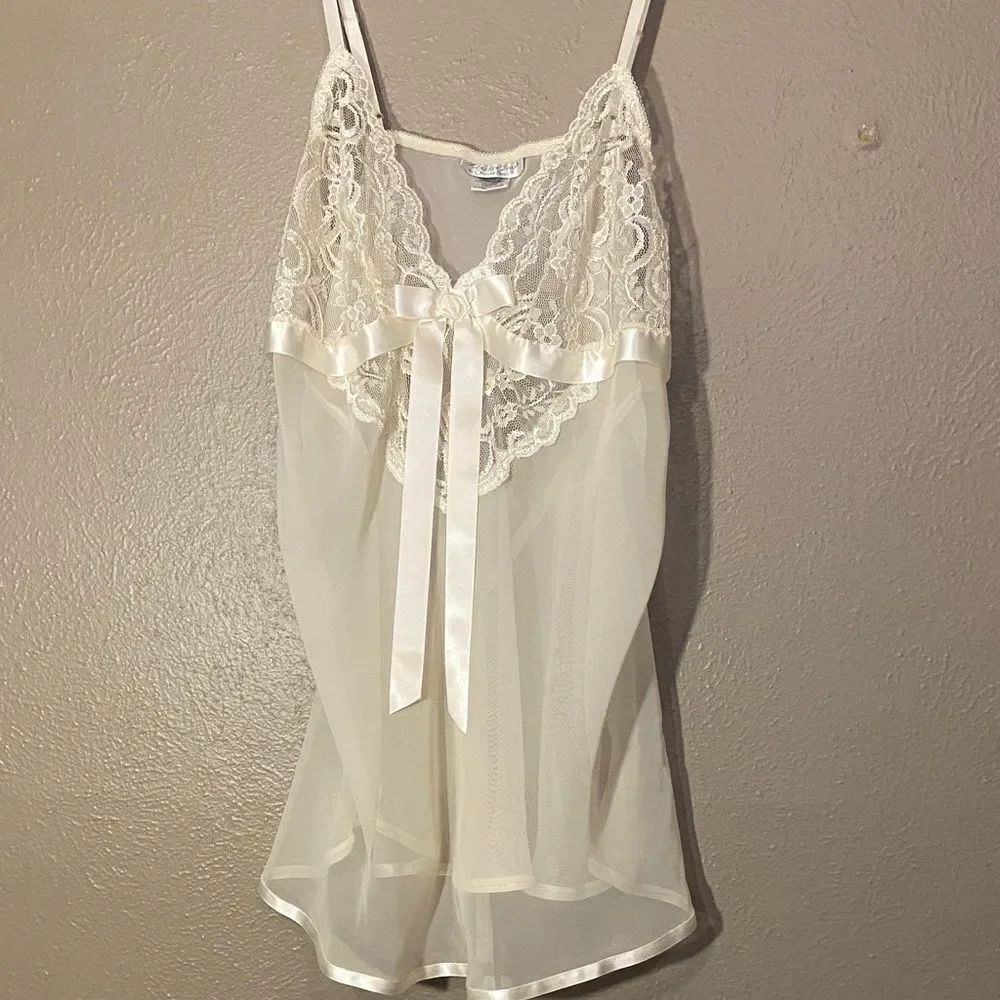 Vintage Cinema Etoile Women's Cream Intimate Wear large